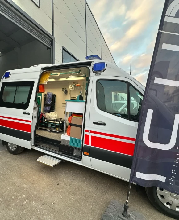 mercedes sprinter ambulance manufacturer