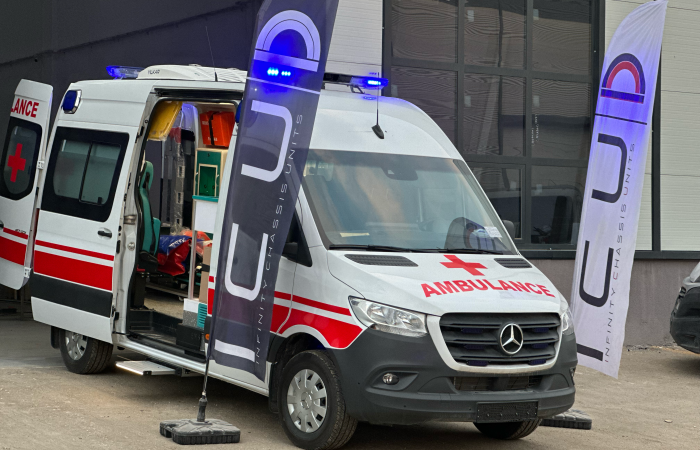 Mercedes 417 CDI Ambulance Specifications - Euro 6 Six-Cylinder Mercedes 417 CDI Ambulance Specifications - Euro 6 Six-Cylinder