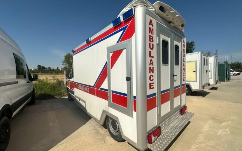 Mercedes-Box-Type-Ambulance-1